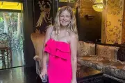 Professora atacada por tubarão na Austrália acorda e diz 'eu te amo' à família