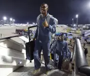 Rayan vira xodó da seleção com golaço e funk no embarque para a Copa