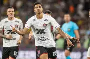 Renê domina seleção do Cartola em maio com 57,40 pontos