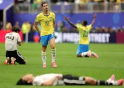 Romário: 'Ufa! Um time em evolução' após vitória suada do Brasil sobre o Japão