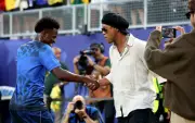 Ronaldinho Gaúcho tem 91 músicas registradas como autor