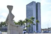 Senado aprova projeto que dificulta aborto legal em crianças vítimas de estupro