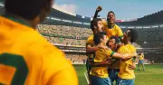 Série 'Brasil 70: A Saga do Tri' acerta ao mostrar ditadura, mas exagera no drama