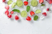 Suco de morango com limão: receita refrescante e nutritiva