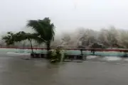 Tempestade tropical Jangmi deixa nove feridos no Japão