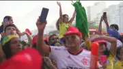 Torcida brasileira sem fronteiras: apoio global à Seleção contra o Japão