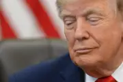 Trump anuncia acordo de paz com Irã e reabertura do Estreito de Ormuz