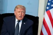 Trump assina acordo interino de paz com o Irã