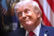 Trump decreta mudanças em tarifas sobre importações de cobre, alumínio e ferro
