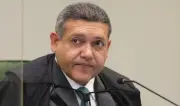 TSE manda suspender pesquisa AtlasIntel sobre Flávio Bolsonaro