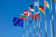 UE reduz em 47% cota de aço isenta de tarifas para proteger indústria