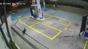 Vídeo mostra resgate de refém em posto de gasolina em Guarulhos