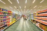 Vendas no varejo caem 1,5% em abril, frustrando expectativas
