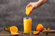 Vitamina C protege cérebro de idosos, aponta estudo japonês