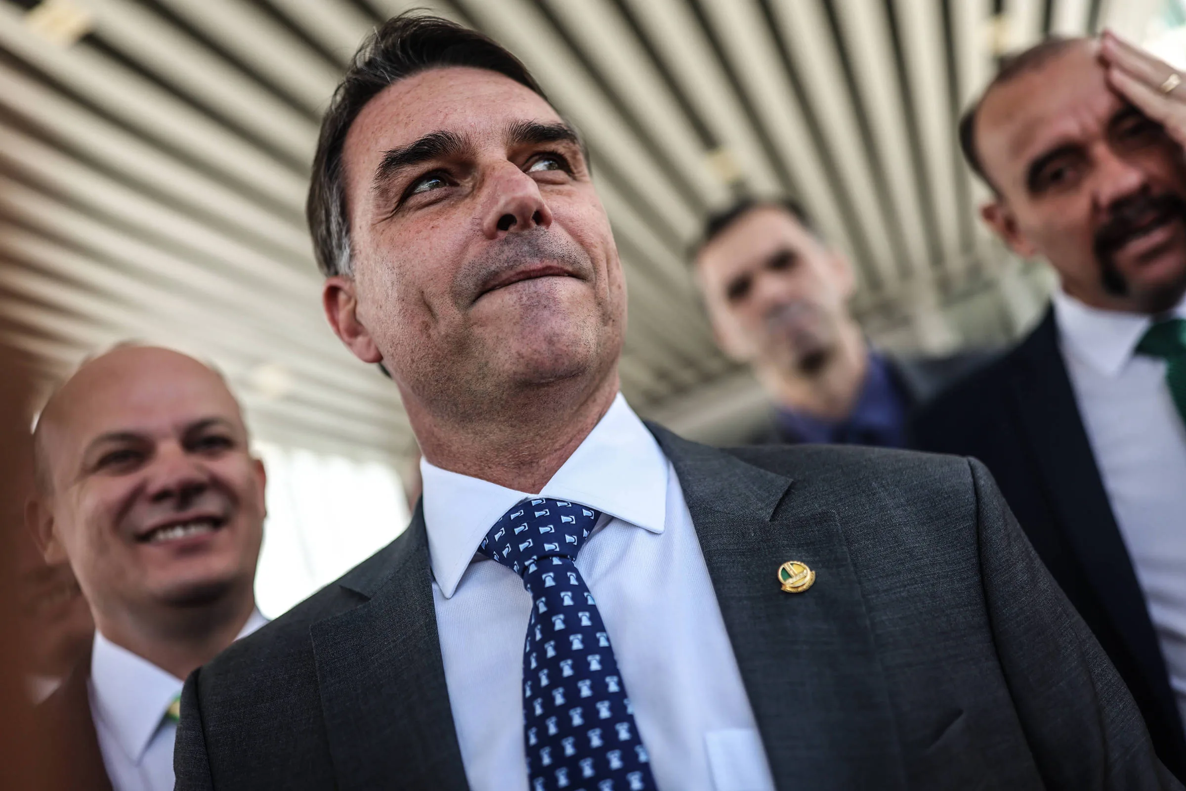 Datafolha: 88% dos eleitores de Flávio Bolsonaro querem que ele mantenha candidatura