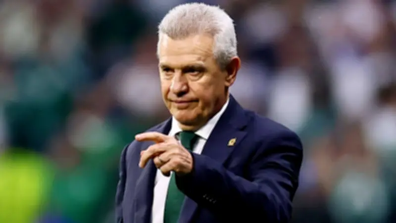 Aguirre confia em Rafa Márquez para liderar México no futuro