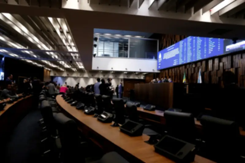Alan Lopes critica falta de transparência nos ganhos de procuradores do RJ
