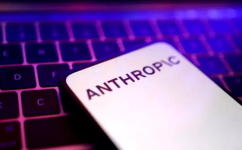 Anthropic libera IA Fable 5 globalmente após EUA suspenderem restrições