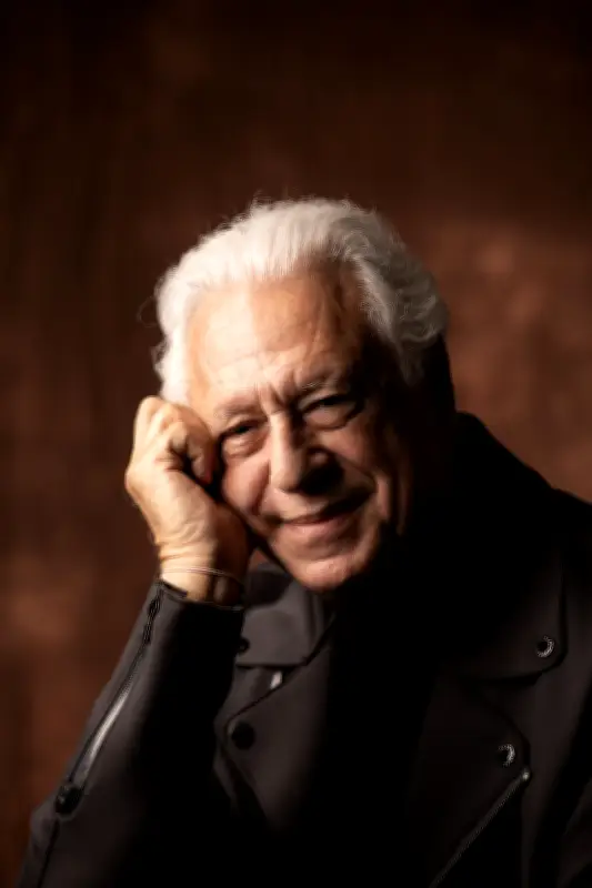 Antonio Fagundes revela manias e fala sobre andropausa aos 77 anos