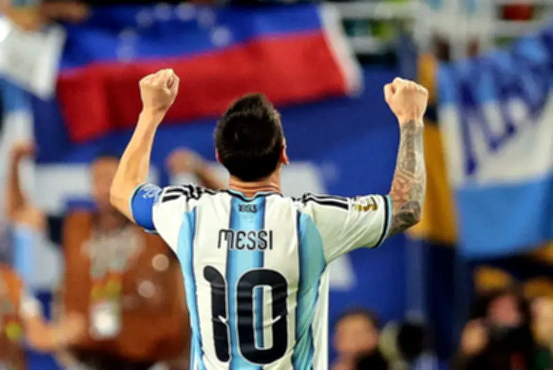 Argentina de Messi enfrenta Egito nas oitavas da Copa