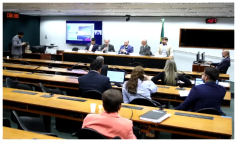 Ausência da Âmbar Energia gera críticas em debate na Câmara sobre crise elétrica no AM