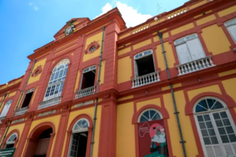 Biblioteca do Amazonas promove troca de livros e gibis em Manaus