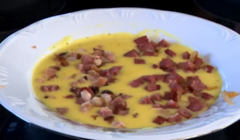 Caldo de mandioquinha: receita simples para aquecer o inverno