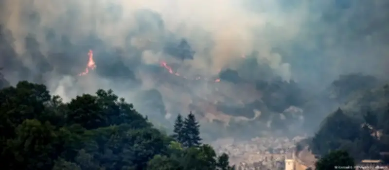 Calor extremo na Europa: incêndios devastam 17 mil hectares e matam 4,7 mil