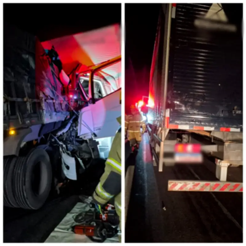 Caminhoneiro fica ferido em acidente na BR-135 em Montes Claros