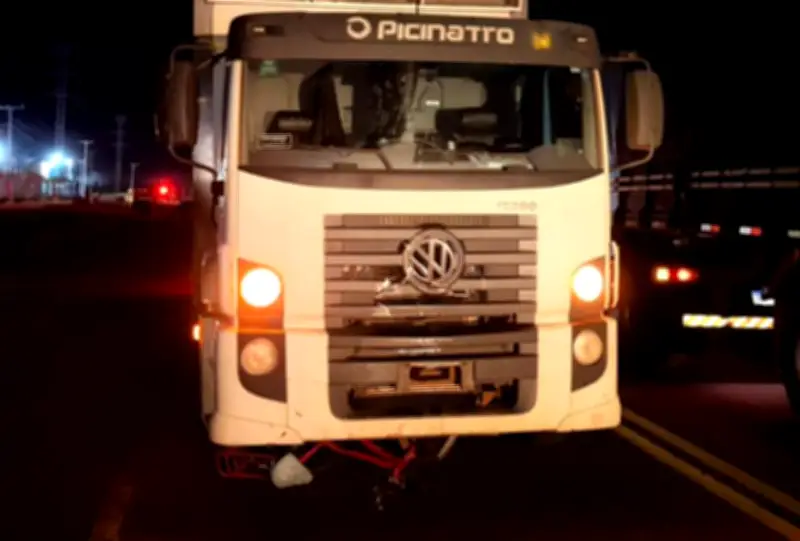 Ciclista morre atropelada por caminhão em Dourados