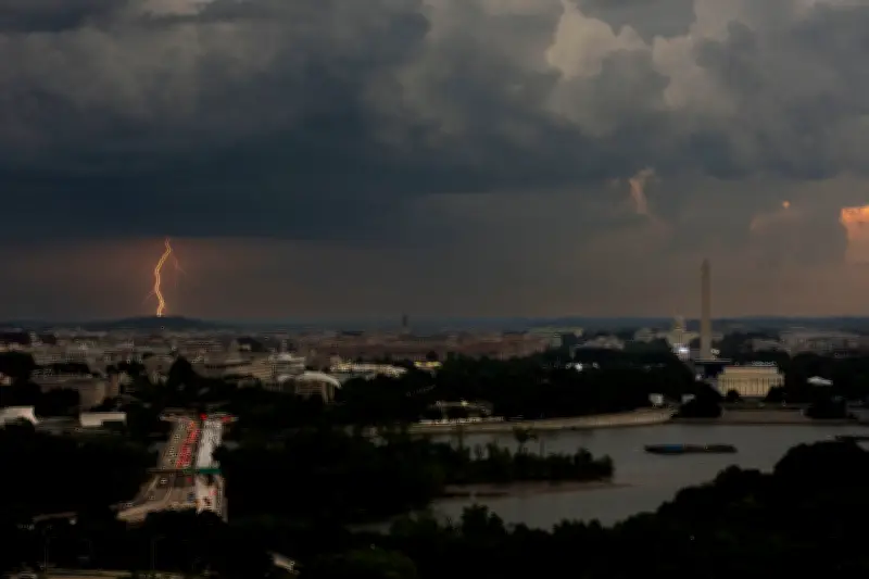 Clima extremo atrasa discurso de Trump nos 250 anos dos EUA