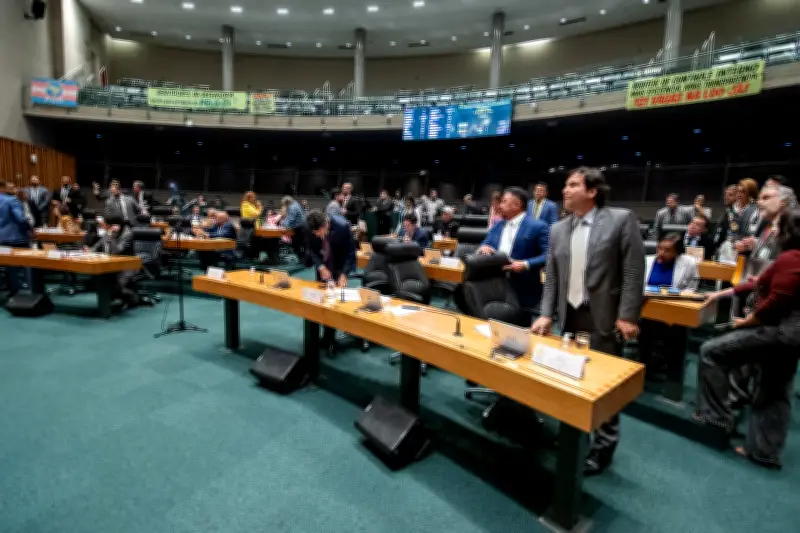 Câmara do DF aprova LDO de 2027 com riscos fiscais do BRB