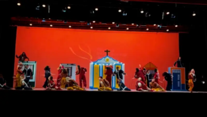 Coletivo de Uberlândia vence festival de dança em Goiânia com espetáculo sobre João Gomes
