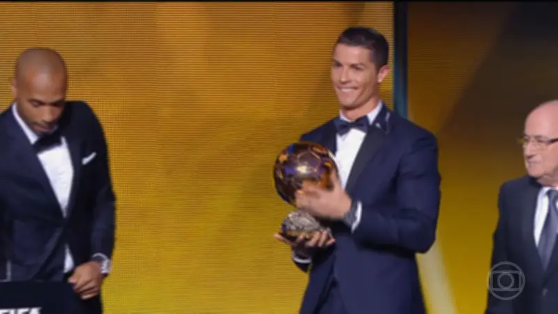Cristiano Ronaldo e Modric duelam por vaga nas oitavas da Copa