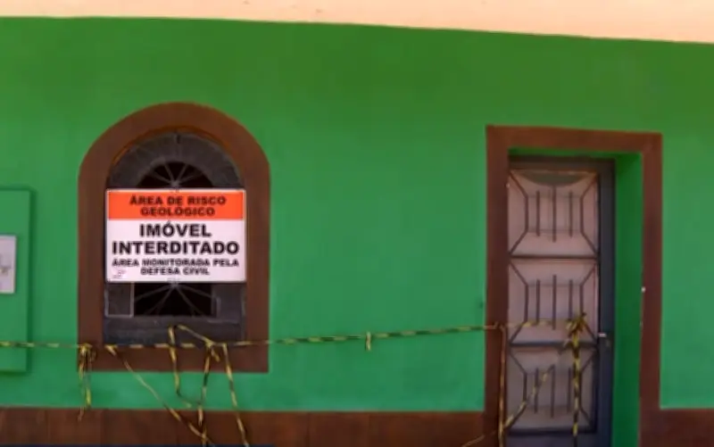 Defesa Civil interdita 12 imóveis por risco de desmoronamento em MG
