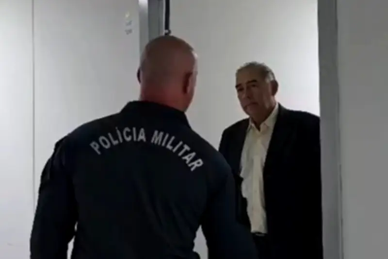 Defesa de Alcides Bernal pede revogação de prisão após internação