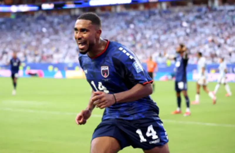 Deroy Duarte, filho da diáspora, marca gol histórico contra Argentina de Messi na Copa