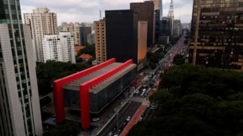 Endividamento empresarial atinge mais micro e pequenas empresas e negócios maduros