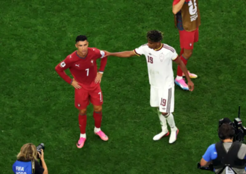 Espanha elimina Portugal e aposenta CR7 em jogo de outro nível