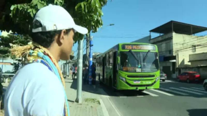 Estudante de 14 anos denuncia intolerância religiosa ao ser expulso de ônibus em Duque de Caxias