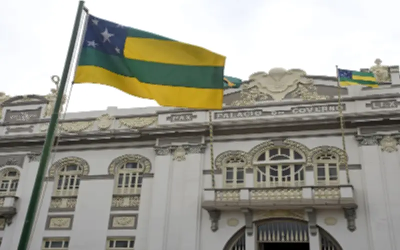 Feriado em Sergipe: veja horários de shoppings, comércio e saúde