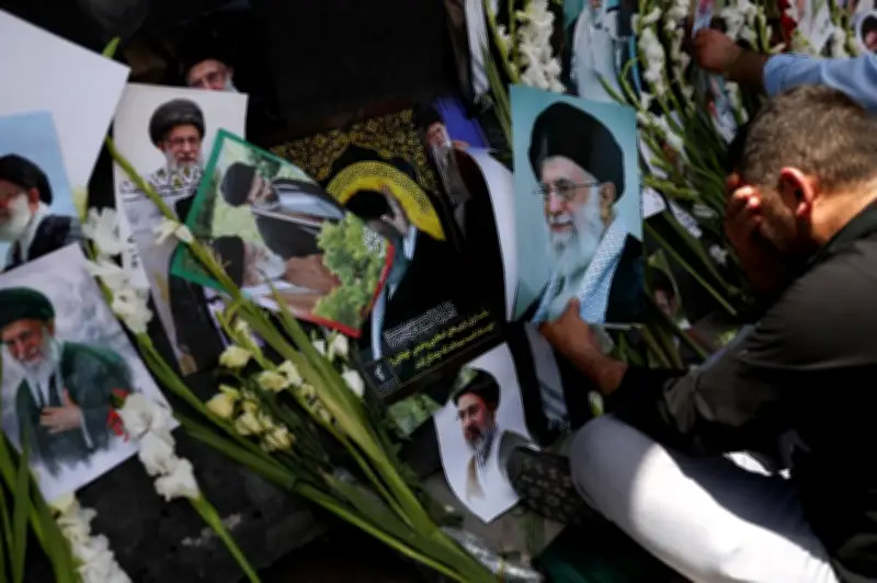 Funeral de Khamenei reúne multidões em Teerã com apelos de vingança