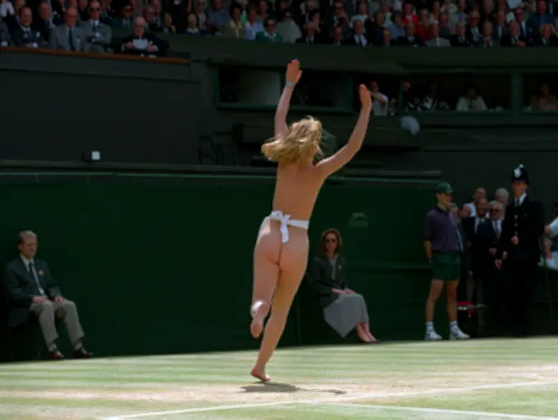 Garçonete correu nua em Wimbledon há 30 anos: 'Sou atrevida'