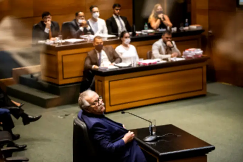 Google remove vídeos de coronel Jairo contra pai de Henry Borel