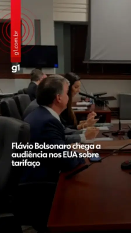 Governo Lula vê fala de Flávio Bolsonaro nos EUA como 'puramente político-eleitoral'