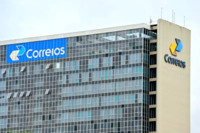 Governo recorre ao TCU contra revisão do plano dos Correios