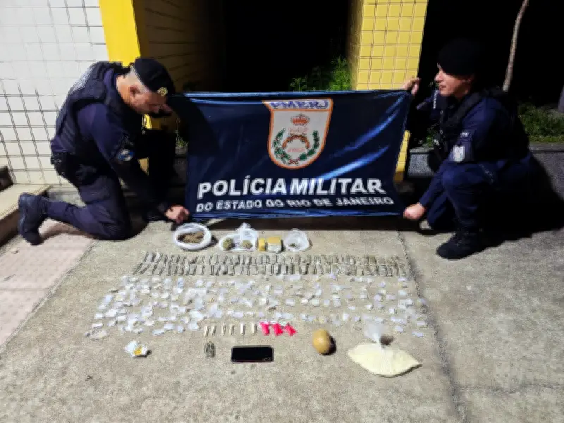 Homem é preso com drogas em ônibus interestadual em Sapucaia (RJ)