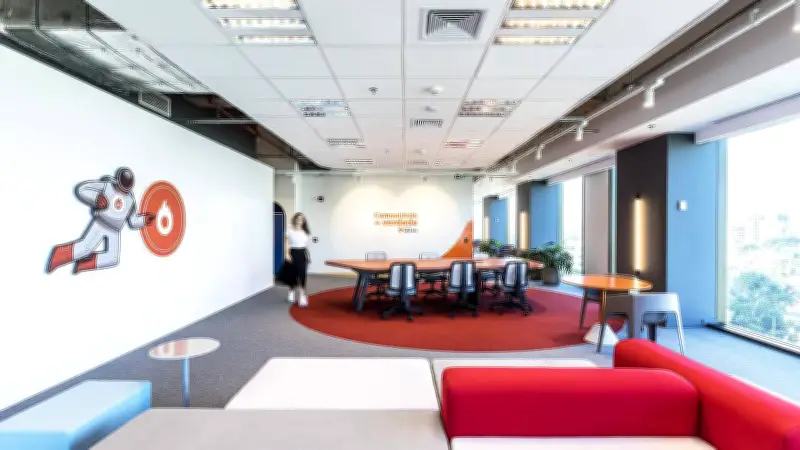 Hotmart demite 10% dos funcionários em reestruturação global