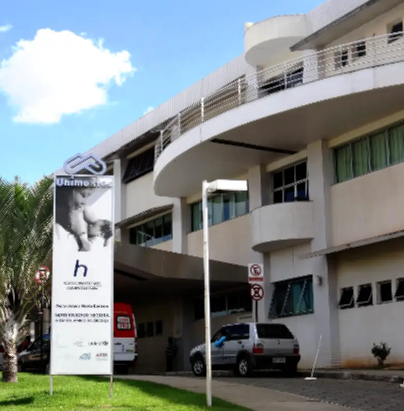HUCF em Montes Claros abre concurso com 73 vagas