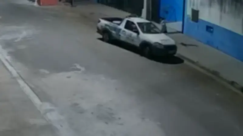 Idoso agredido com barra de ferro e tem carro roubado em Uberlândia